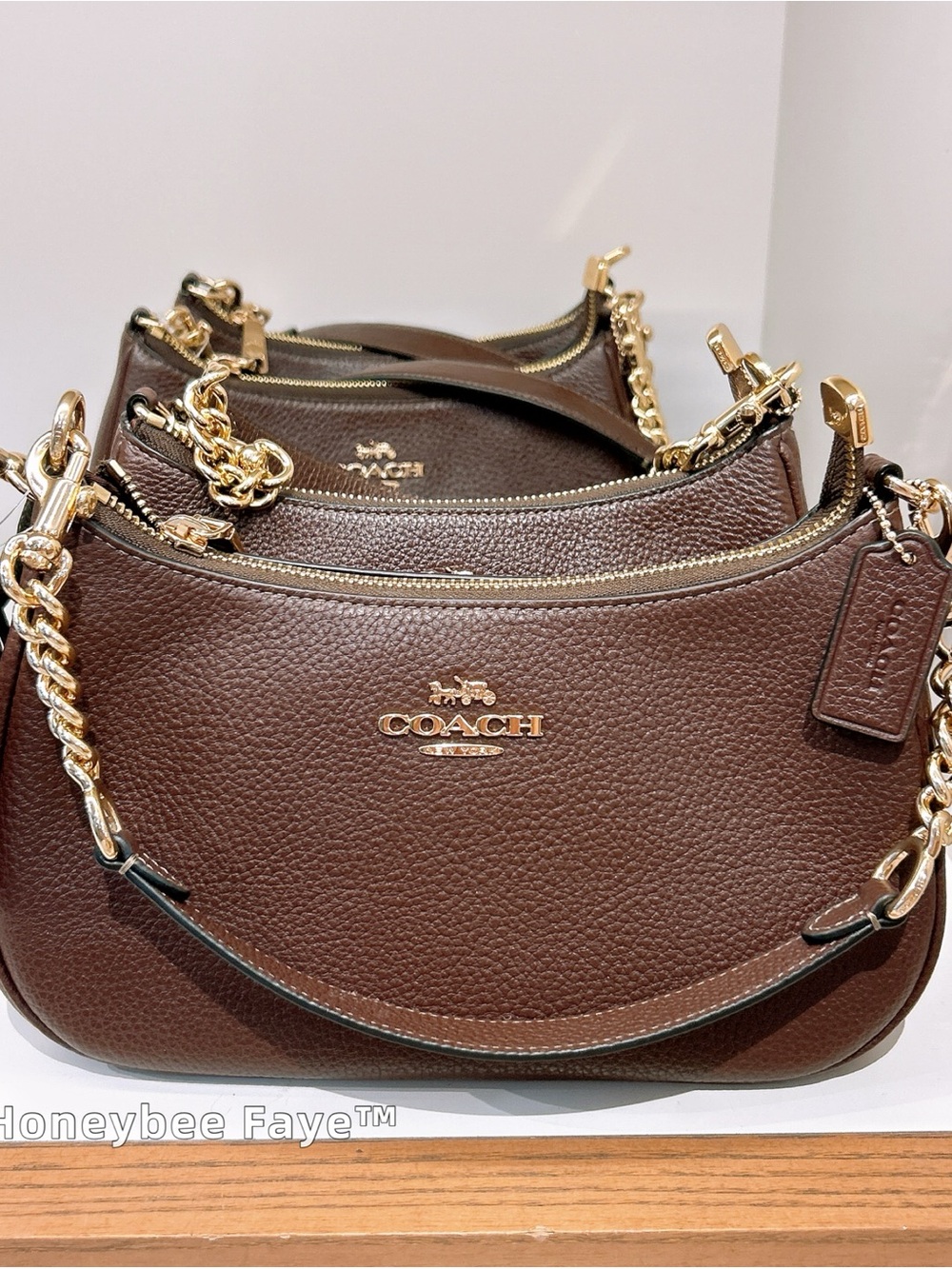 COACH Pebbled Leather Shoulder Bag with Gold-Tone Chain cv934 maple c - Picture 9 of 9